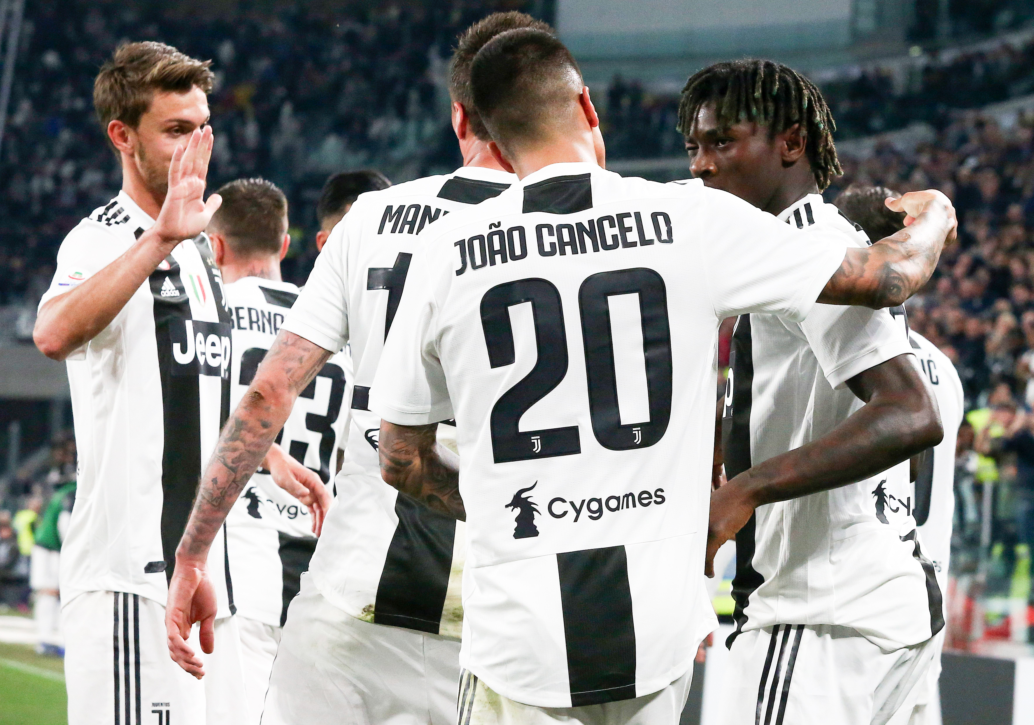 攻击方式似曾相识，皇社球迷骂屡次出格的苏契奇有唐氏综合征（攻击方式再现，皇社球迷对屡次出格的苏契奇发表歧视言论）