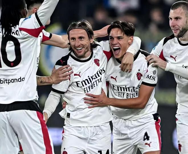 追梦：当我们的防守看起来糟透了的时候，那是我的失败（追梦：球队防守糟糕，我负全责）