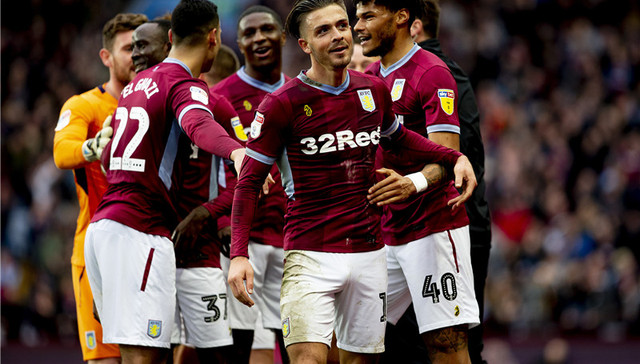 历史上中锋20分+10助攻场次：约基奇165次断档领跑