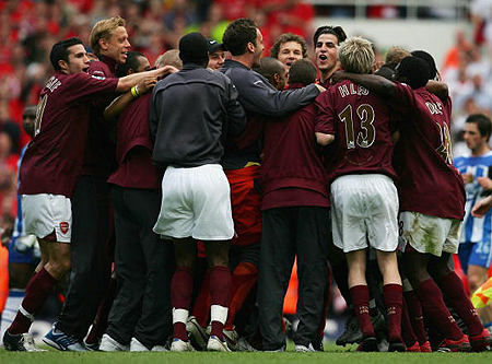 欧冠战报：布兰特双响，海于格破门，多特2-2博德闪耀（欧冠速递：布兰特梅开二度，海于格破门，多特2-2战平博德闪耀）