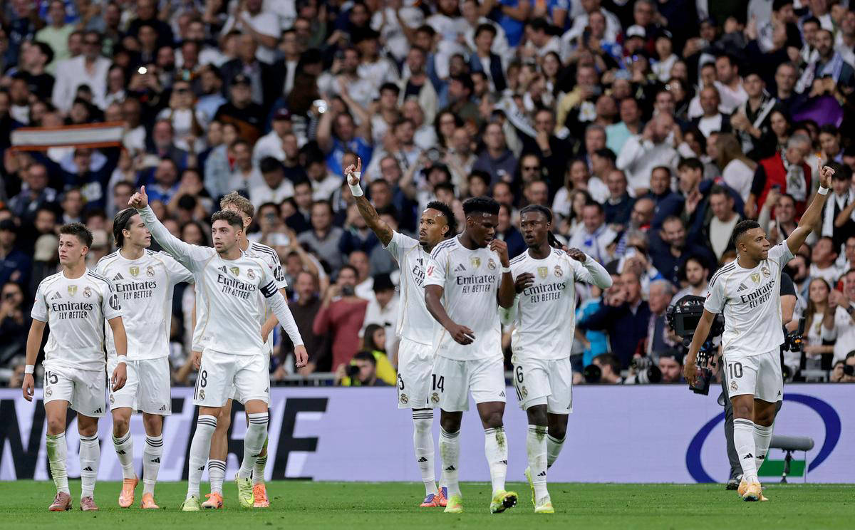 韩足晚报（2025.11.14）完胜，韩国拿到关键胜利（韩足晚报（2025.11.14）：韩国完胜拿下关键三分）