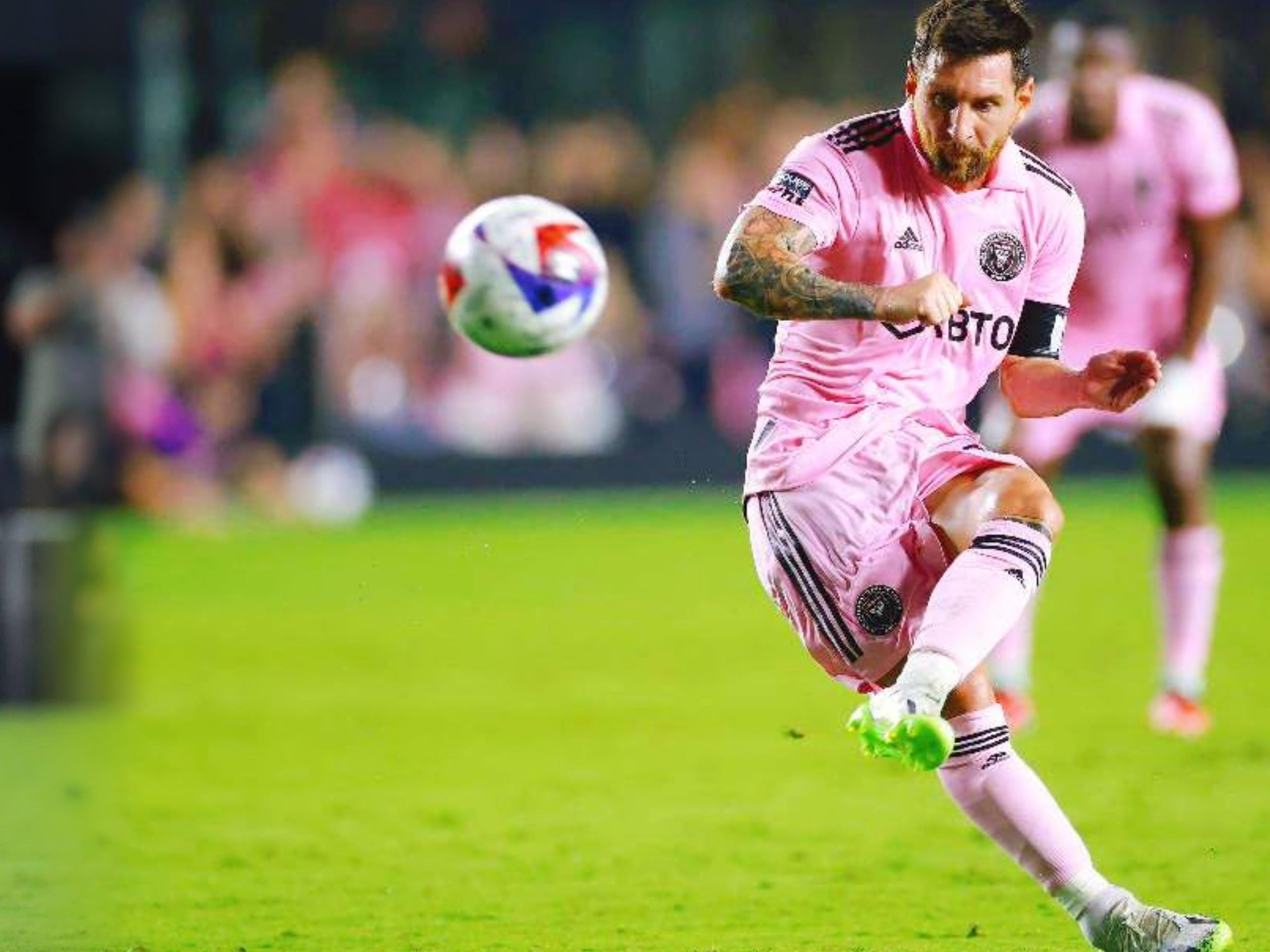 西班牙人vs塞维利亚：基克-加西亚、卡夫雷拉首发，贾努扎伊、索乌出战（西班牙人迎战塞维利亚：基克-加西亚、卡夫雷拉先发，贾努扎伊、索乌登场）