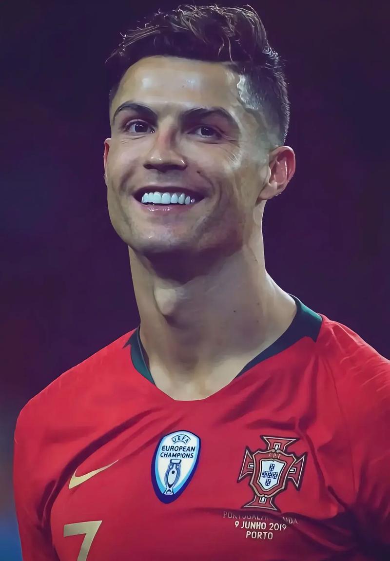 这脚助攻是天赋溢出的那种（这记助攻，天赋都要溢出来了）