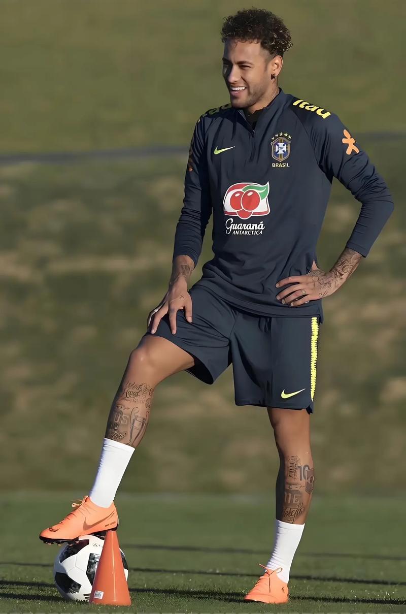 NBA球员专访：詹姆斯谈季后赛目标,（NBA独家专访：詹姆斯详解季后赛目标）