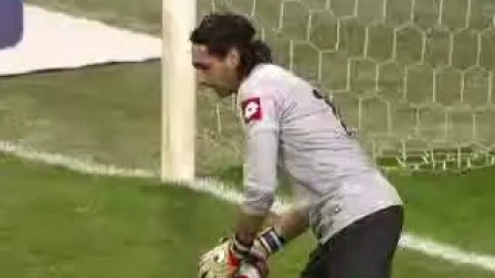 每体：莱万愿意接受降薪+替补，2026年初将和巴萨再谈（每体：莱万可接受降薪与替补身份，2026年初计划再与巴萨会面）