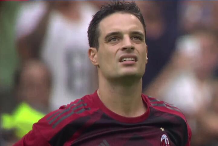 梅西：我们是冠军！感谢阿尔巴和布斯克茨在这段冒险中陪伴我（梅西：冠军属于我们！感谢阿尔巴与布斯克茨一路相伴）