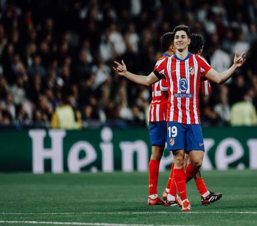 CBA球员最佳阵容提名：前三竞争激烈,（CBA最佳阵容提名公布：三甲之争白热化）