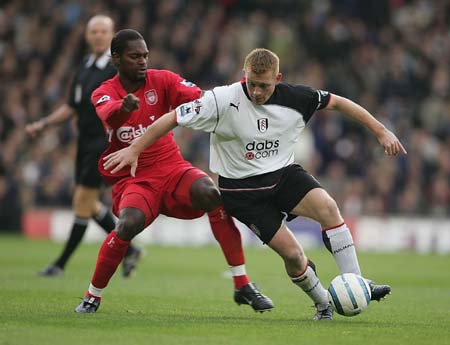 记者：申花将给球员放短假，12月2日重新集中备战广岛三箭（记者：申花安排球员短暂休整，12月2日再度集结备战广岛三箭）