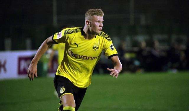 第96分钟丢球！3-3绝平！利物浦爆冷丢分，落后榜首10分卫冕英超无望（第96分钟失守！利物浦被3-3绝平爆冷丢分，距榜首10分，英超卫冕渺茫）